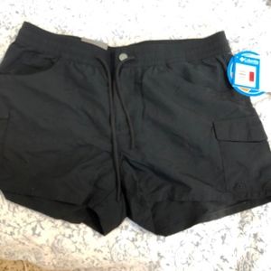 Black columbia sport shorts/ hiking shorts Medium